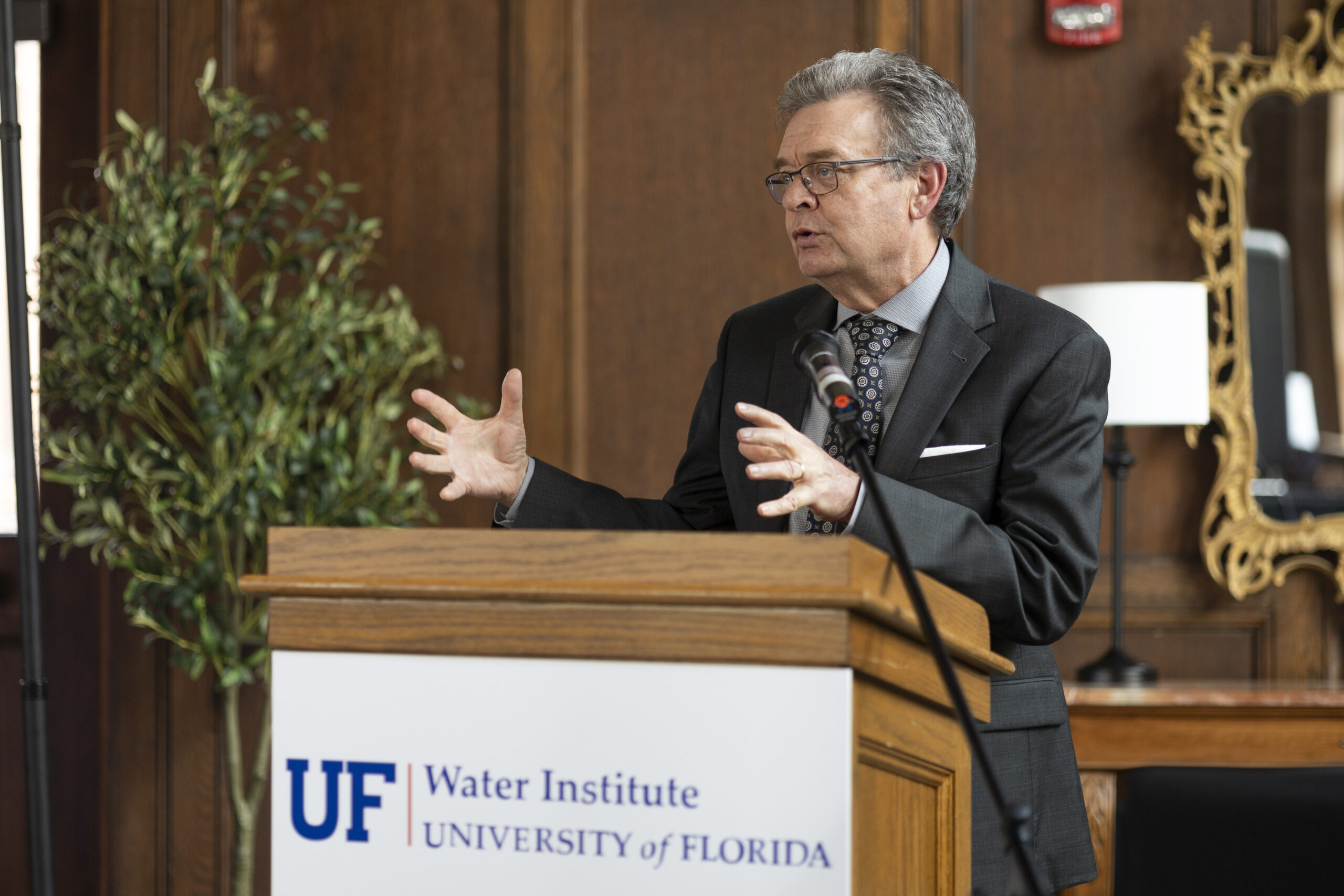 2023 Water Institute awards ceremony on Wednesday, November 15th. Dr. Fernando Aristizabal being presented with Dissertation Award.