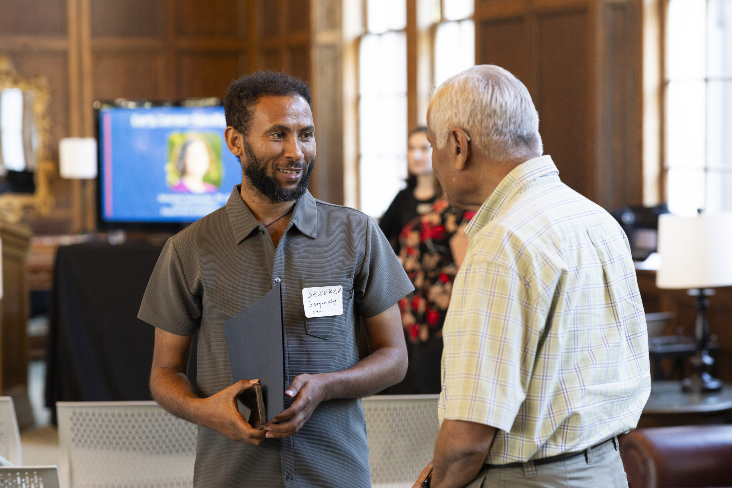 Paul Donsky and Gabrielle Quadrado being presented with Water Institute Ambassador recognition
